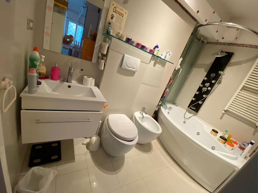 Affitto Due Camere, Due Bagni In Villa Рим Екстериор снимка